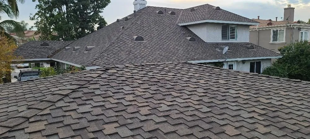 Slide of THW Roofing
