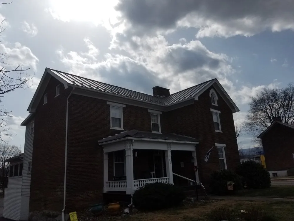 Slide of Tidewater In the Valley