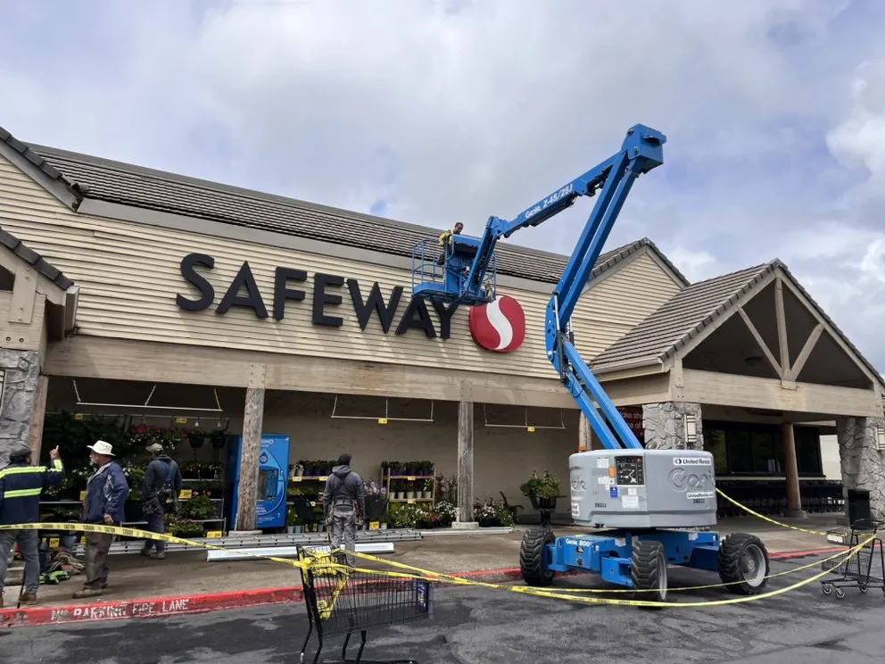 Slide of Tillys Roofing Repair