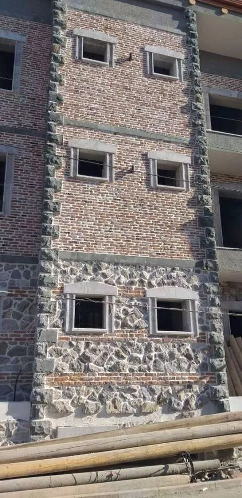 Slide of Tim & Tony Construcion