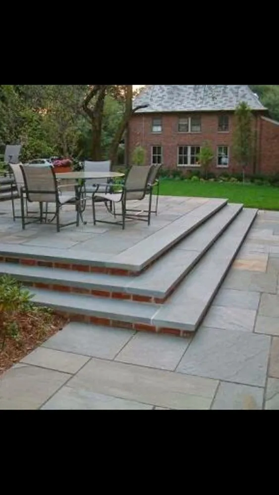 Slide of Tim & Tony Construcion