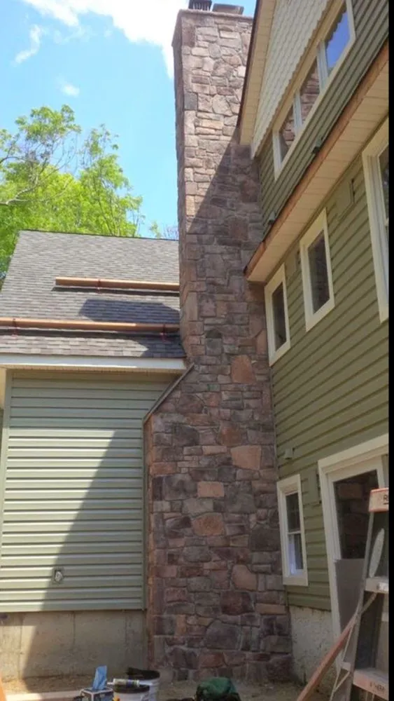 Slide of Tim & Tony Construcion