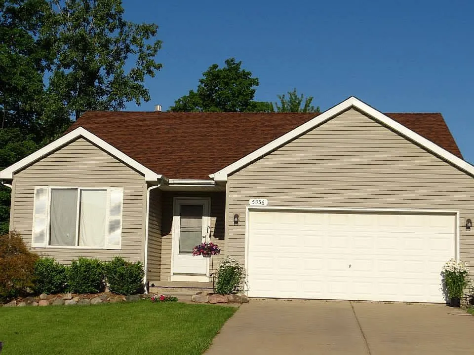 Slide of Timbercrest Roofing and Siding
