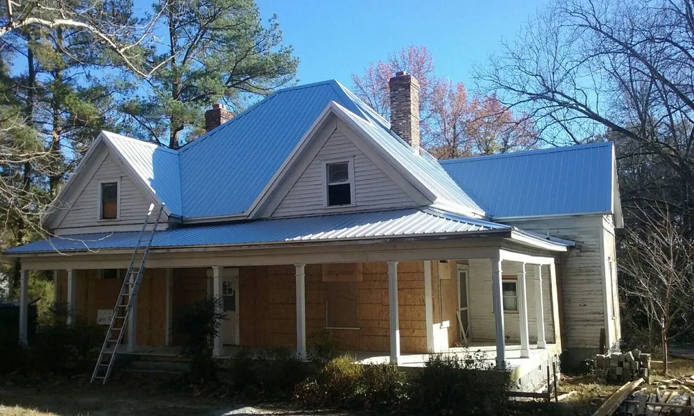 Professional roof leak repair experts serving Williamson, GA - Tim's Roofing