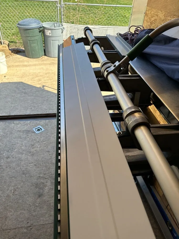 Slide of Tinta Construction