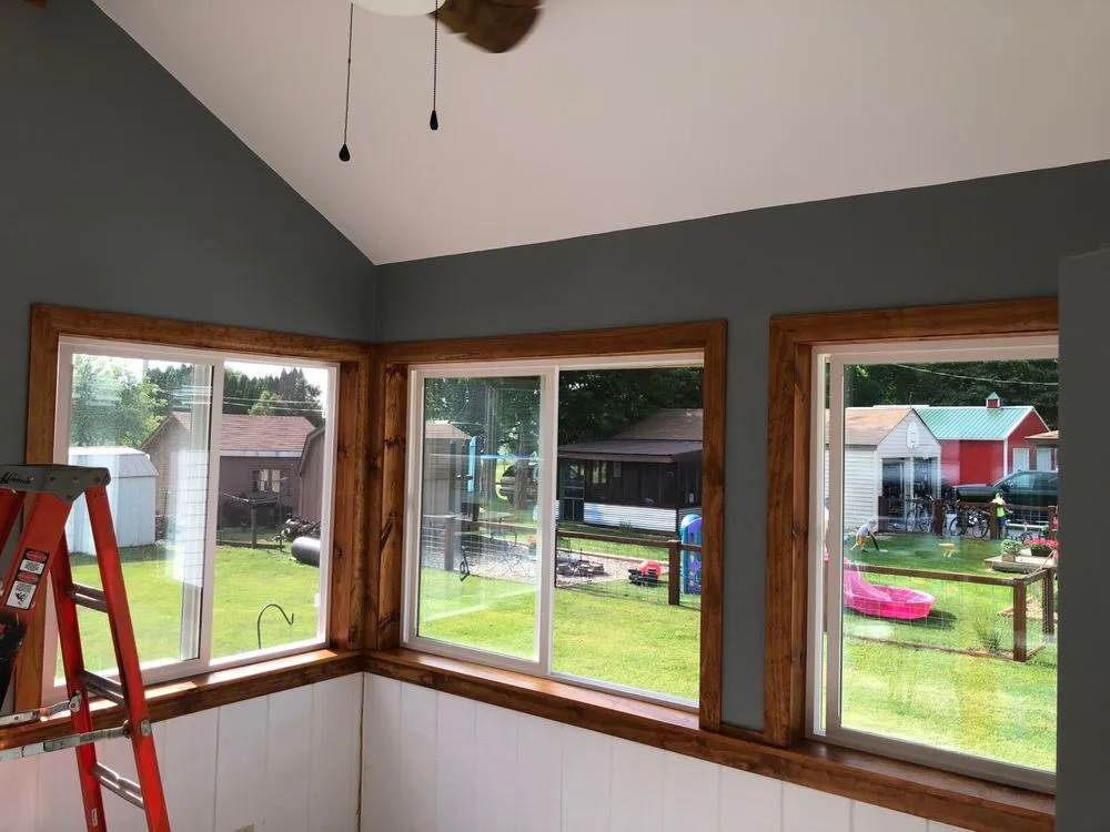 Slide of Tinta Construction