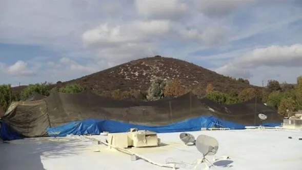 Slide of Tip Top Roofing