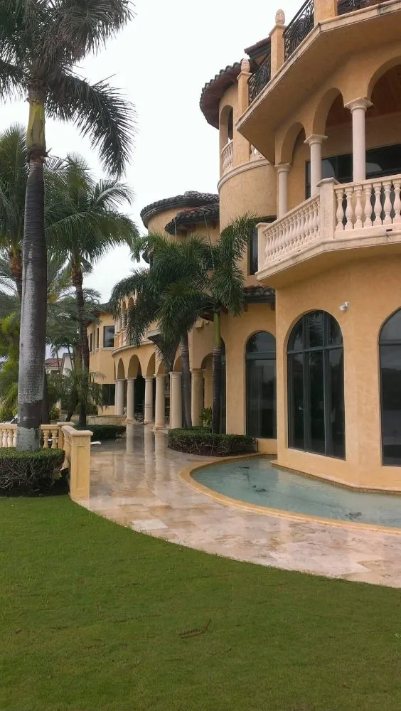 Slide of Titan Exterior Cleaning