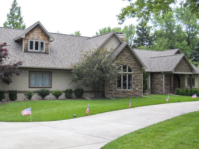 Professional residential roofing service in Brownstown Twp, MI - Tittle Brothers Construction