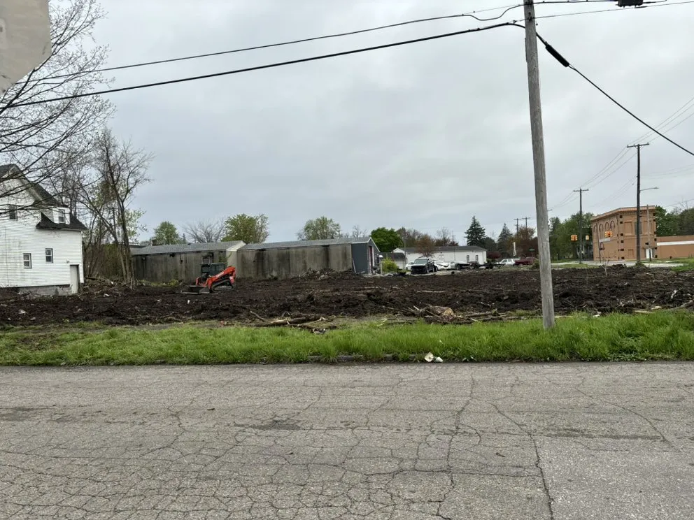 Slide of Tji Property Maintenance