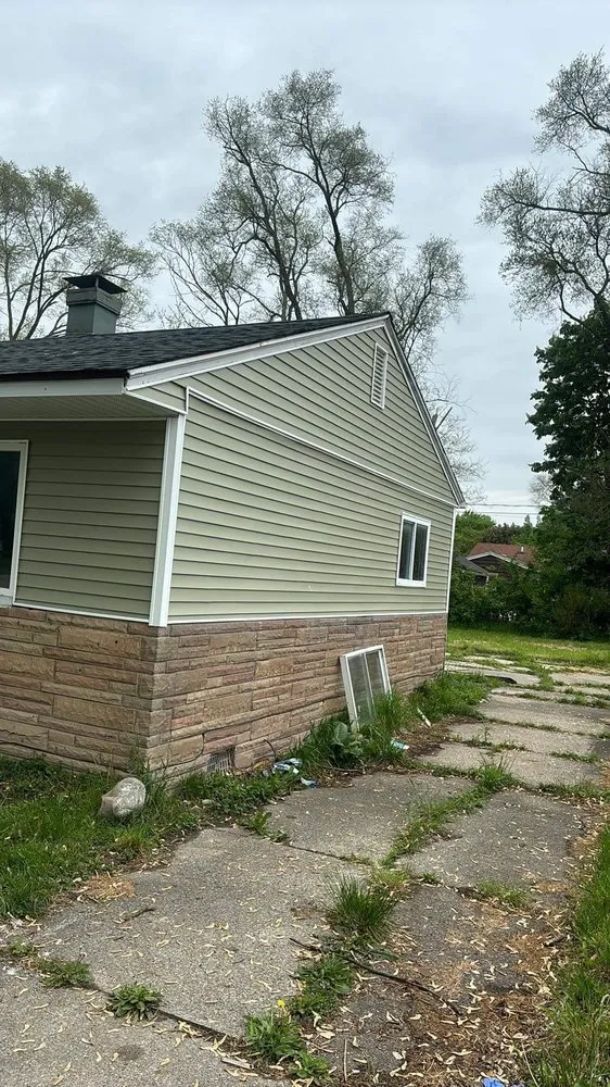 Slide of Tji Property Maintenance