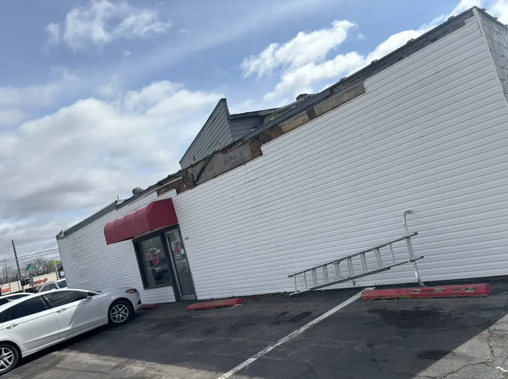 Slide of Tji Property Maintenance