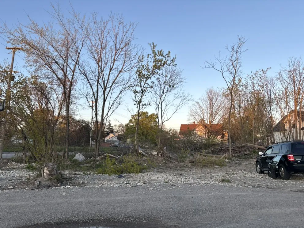 Slide of Tji Property Maintenance