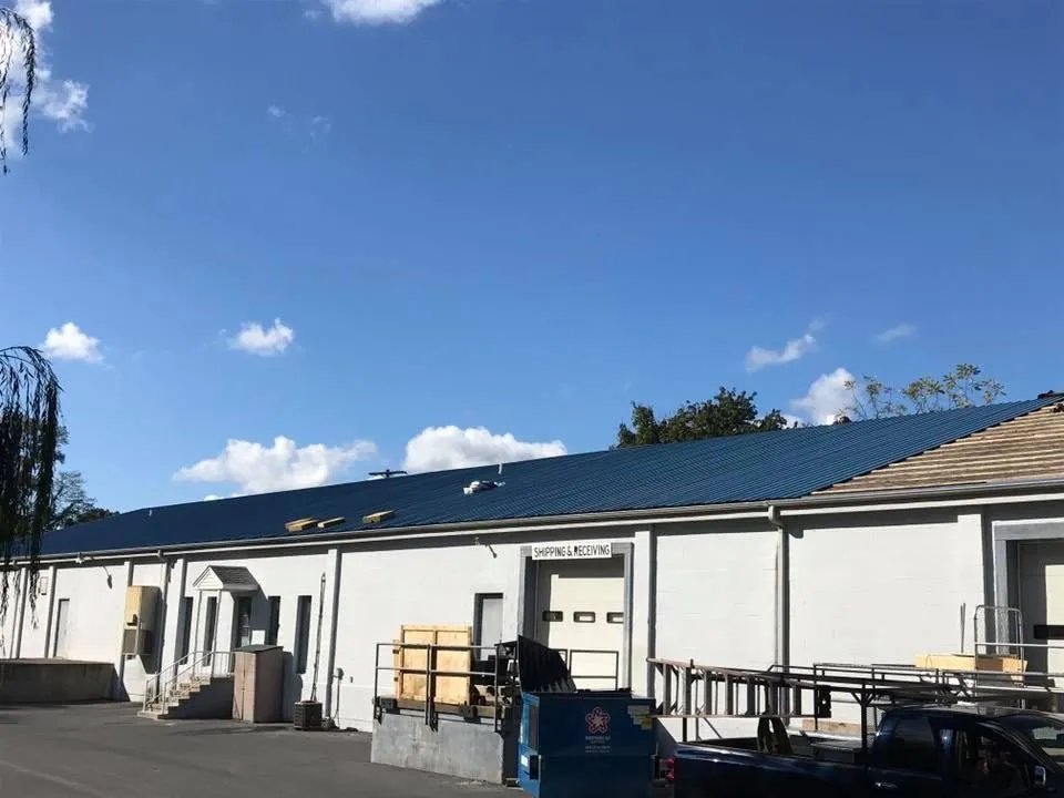 Slide of TJ’s Shingles