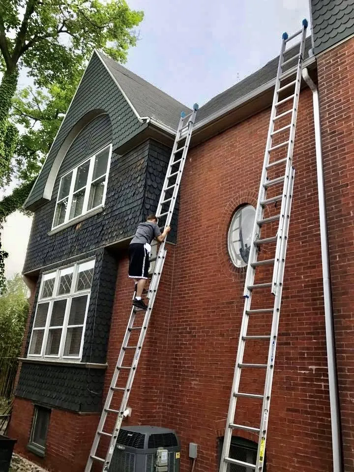 Slide of TJ’s Shingles