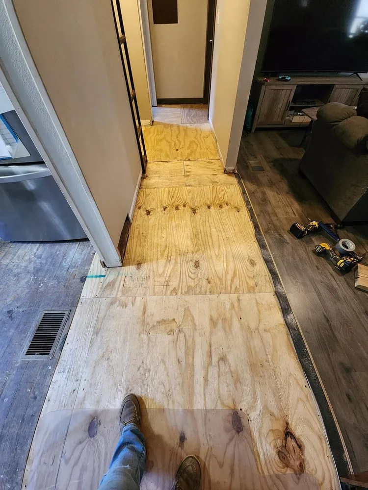 Slide of T&M Construction Enterprises