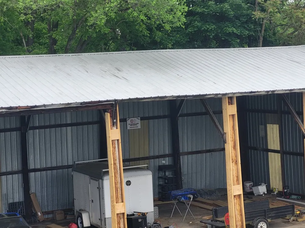 Slide of T&M Handyman