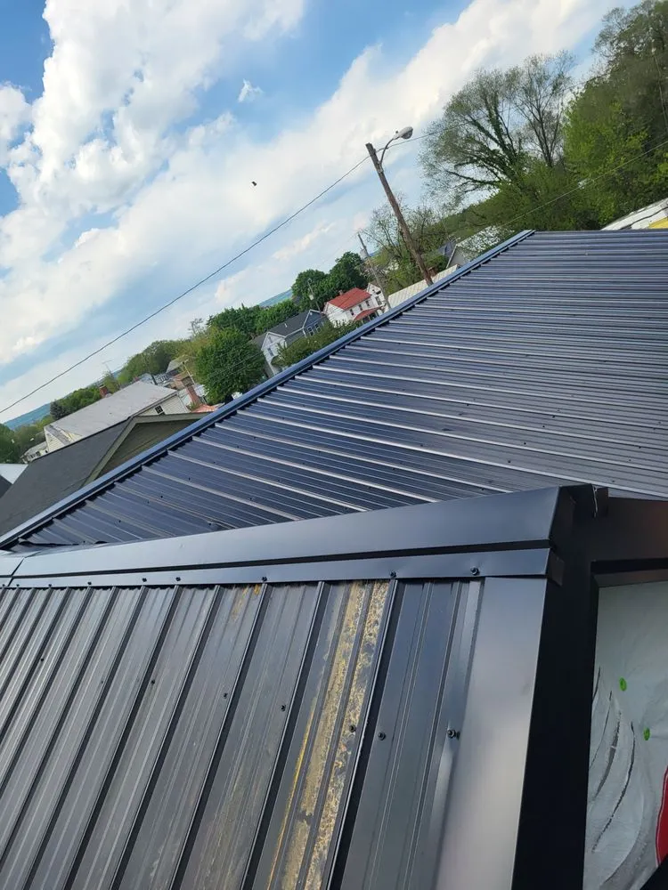 Slide of T&M Handyman