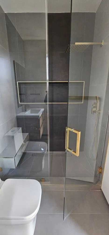 Slide of T&N Remodeling