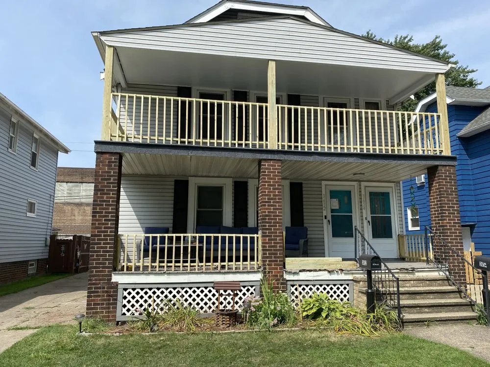 Slide of TnK Home Improvement