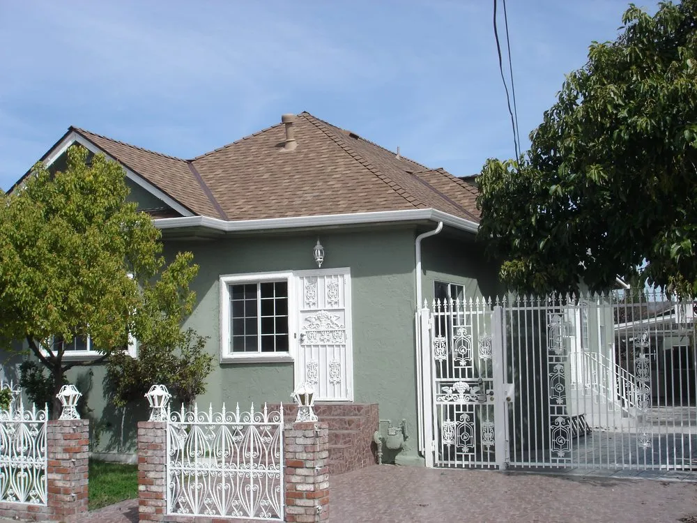 Slide of TNT Roofing