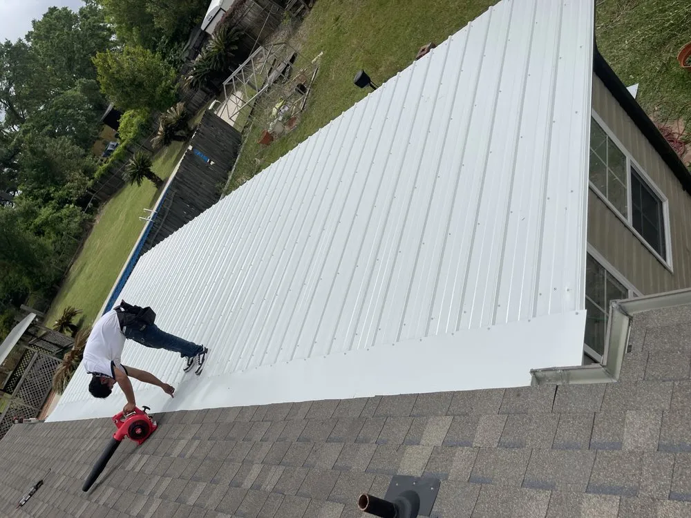 Slide of TNW Roofing