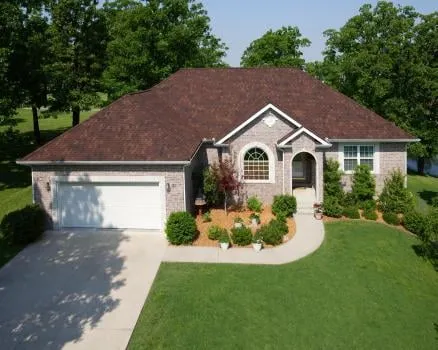 To Serve Contracting Logo