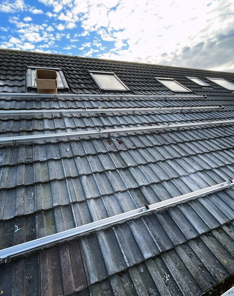 Slide of Tobin Hill Roofing