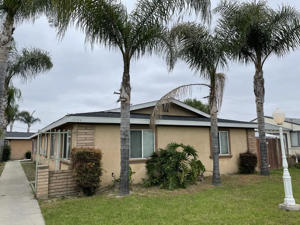 Slide of Tom Byer Roofing Service