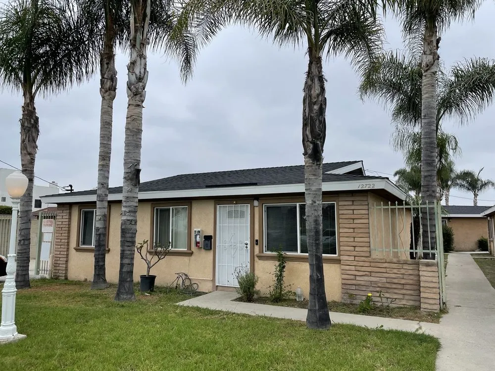 Slide of Tom Byer Roofing Service