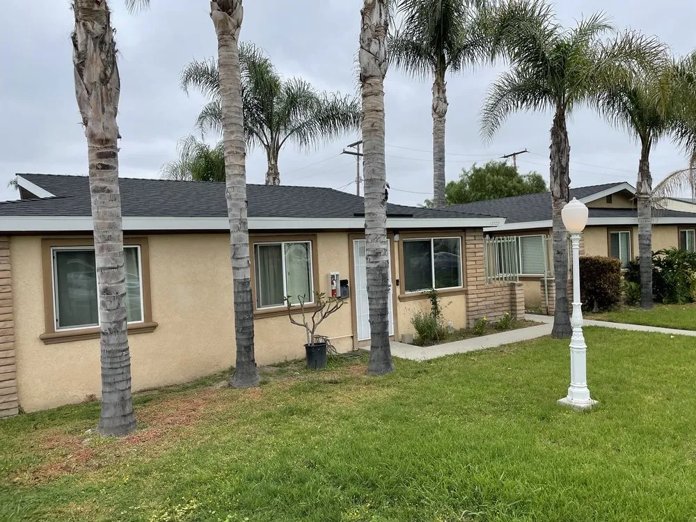 Slide of Tom Byer Roofing Service