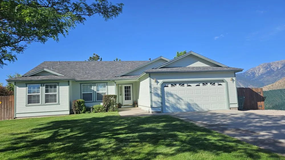 Slide of Tom Goldston Roofing