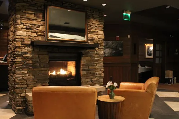 Tom Madden and Sons Construction Logo