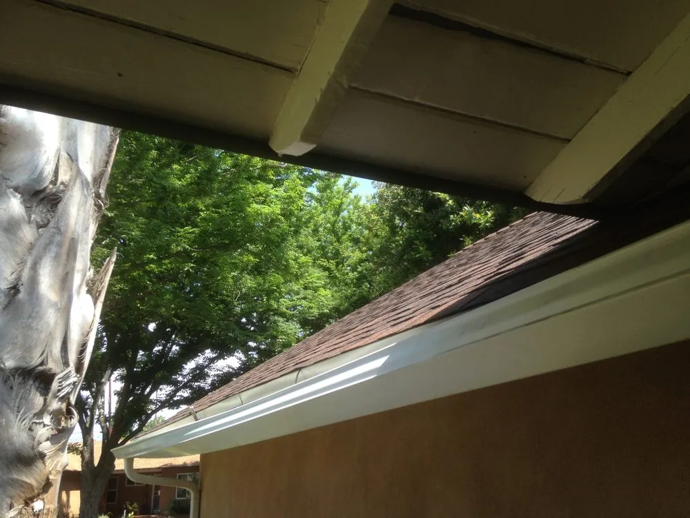 Slide of Tom Reed Roofing