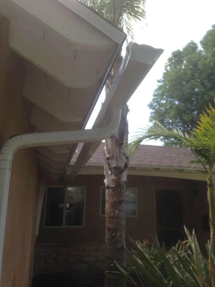 Slide of Tom Reed Roofing