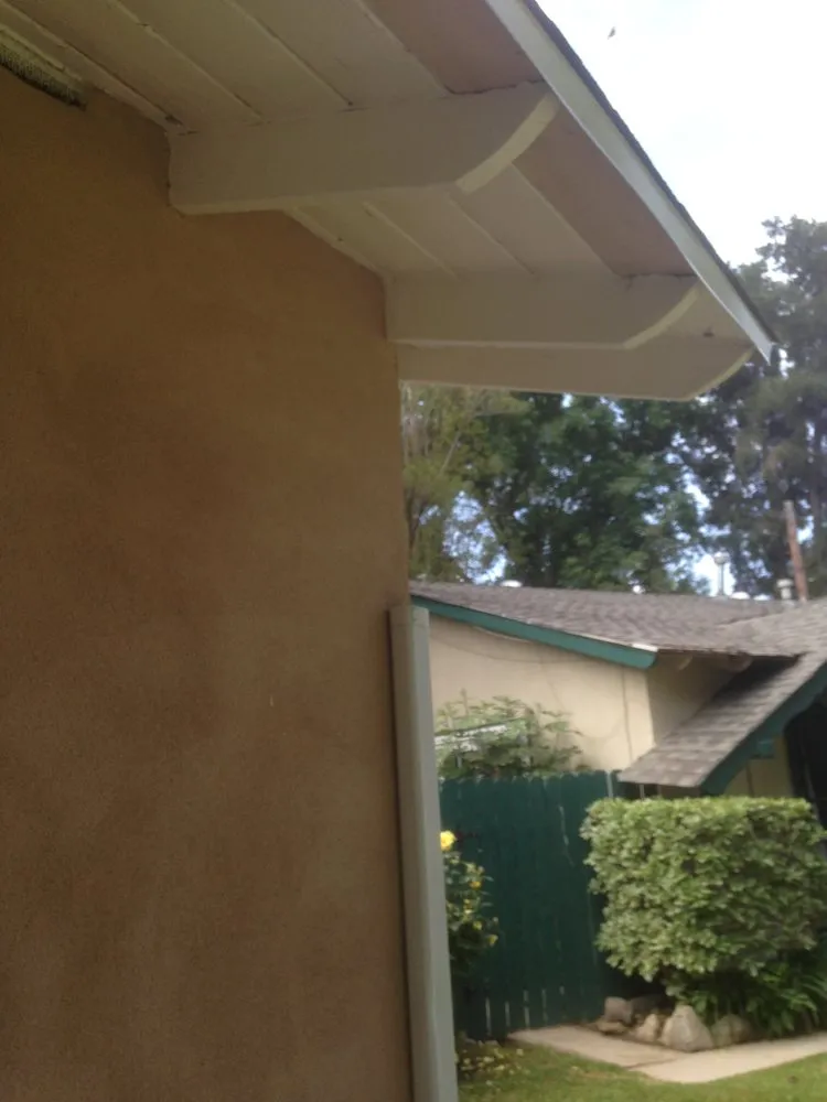 Slide of Tom Reed Roofing