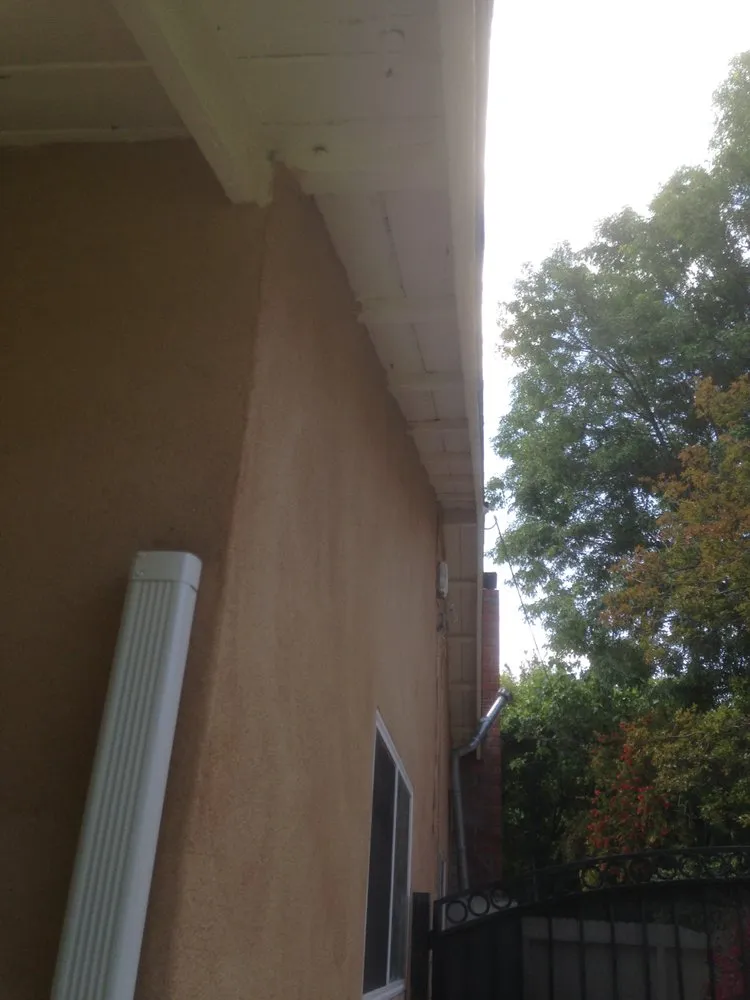 Slide of Tom Reed Roofing