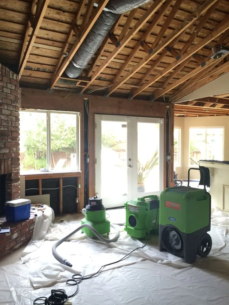 Slide of Tom Yancey Company