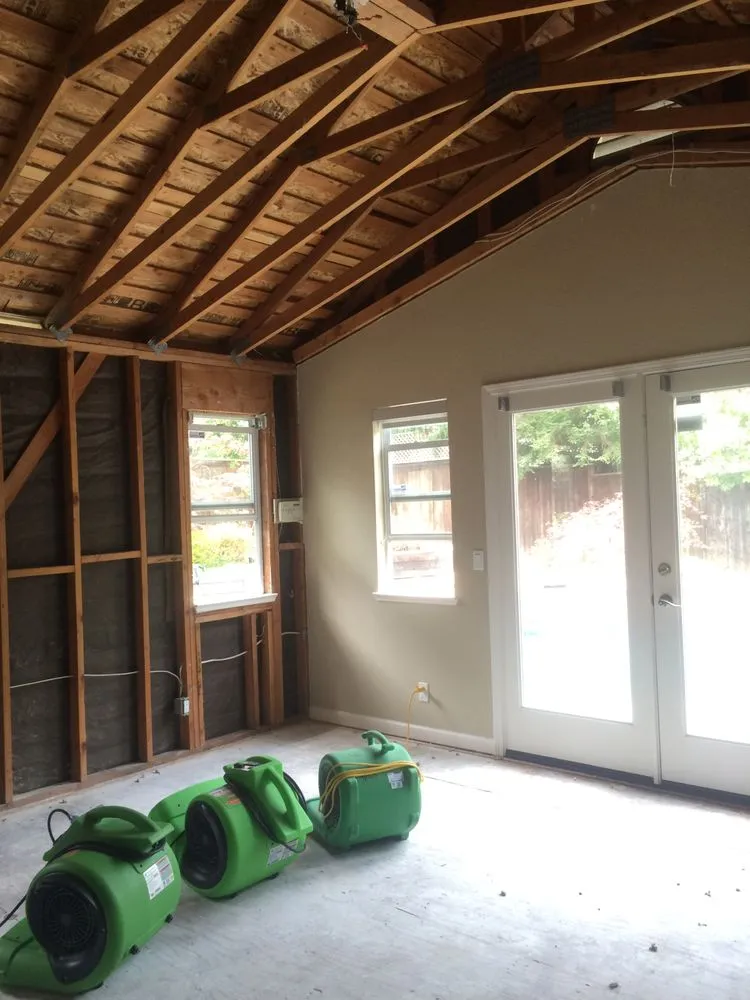 Slide of Tom Yancey Company