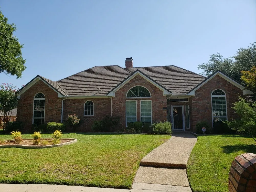 Slide of Tomahawk Construction and Roofing
