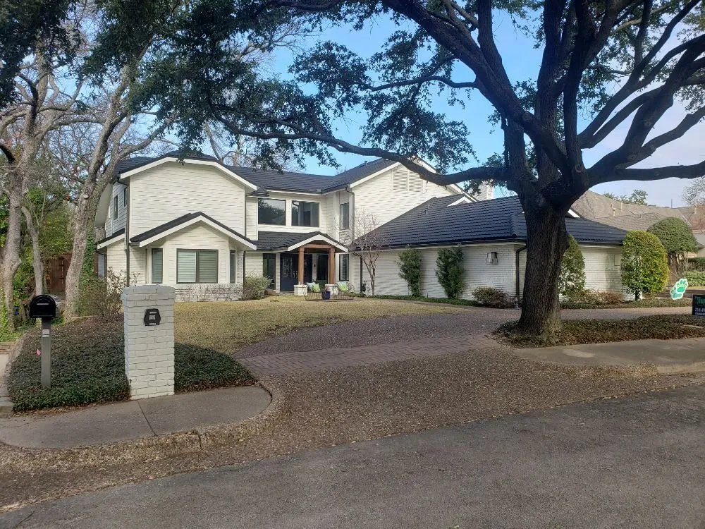 Slide of Tomahawk Construction and Roofing