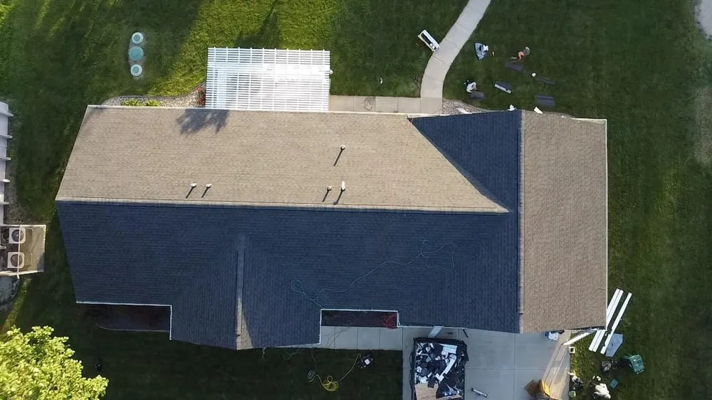 Local roof inspection in Humboldt, IL by Tomahawk Roofing Contractors