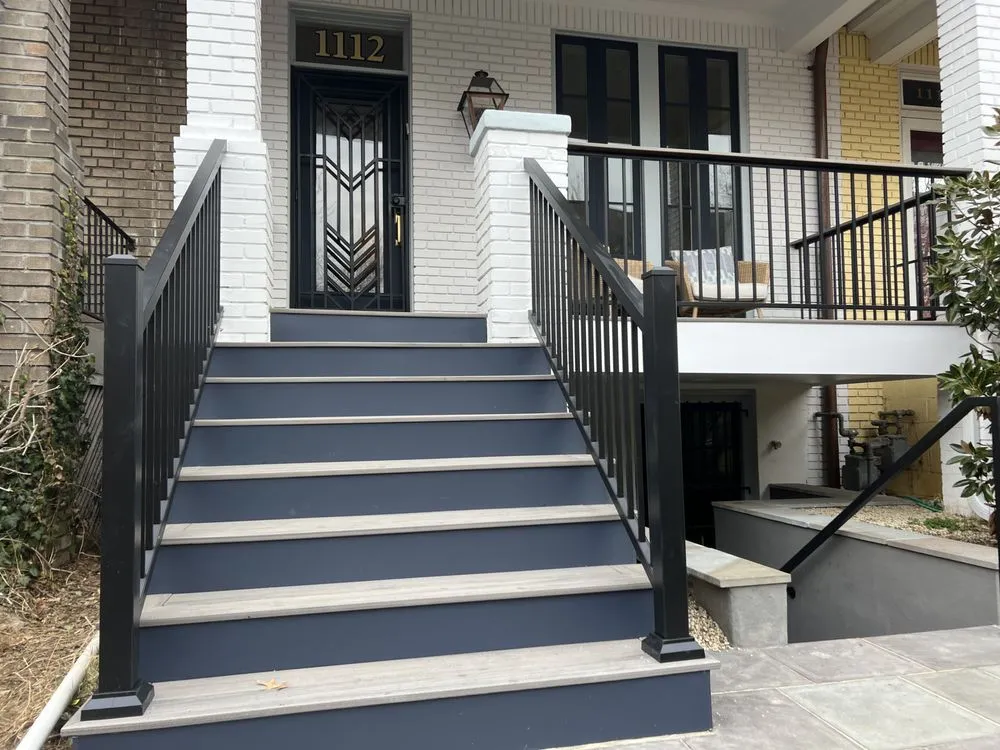 Slide of Tomas Construction