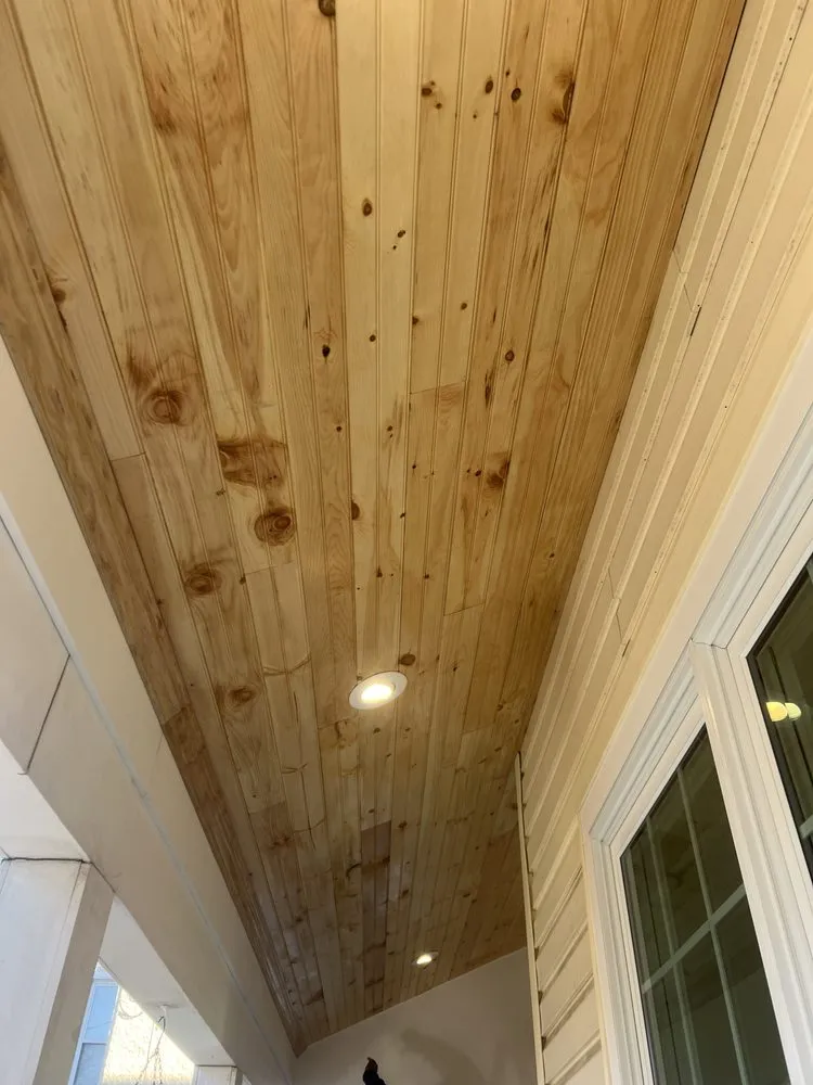 Slide of Tomas Construction