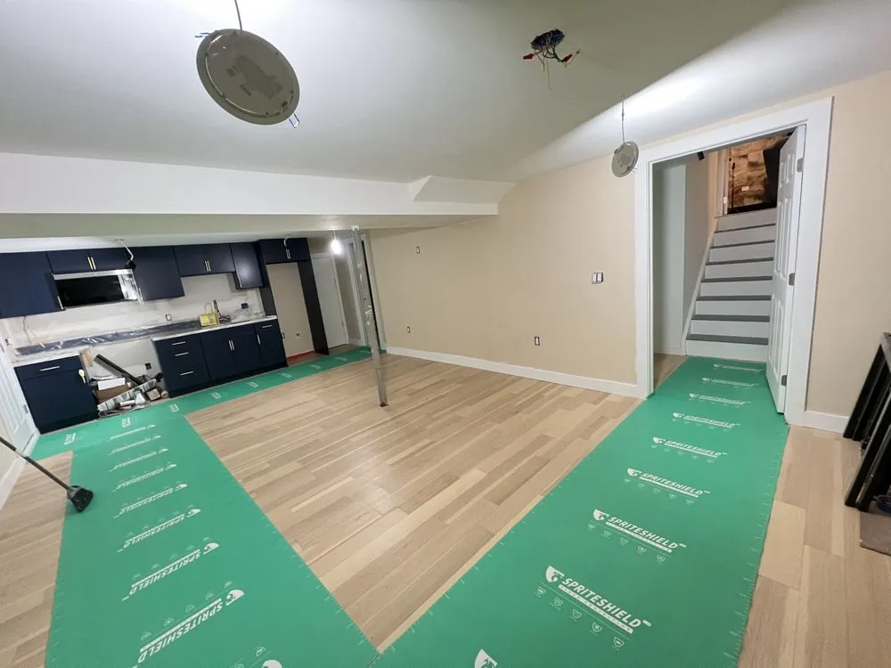 Slide of Tomas Construction