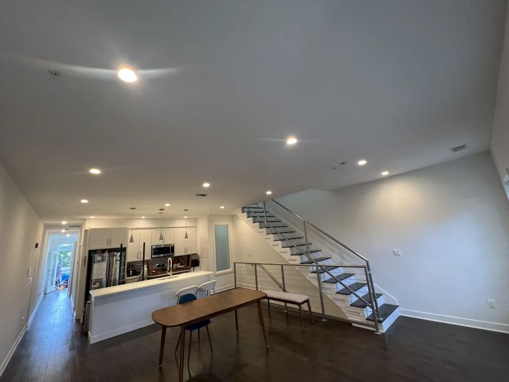 Slide of Tomas Construction