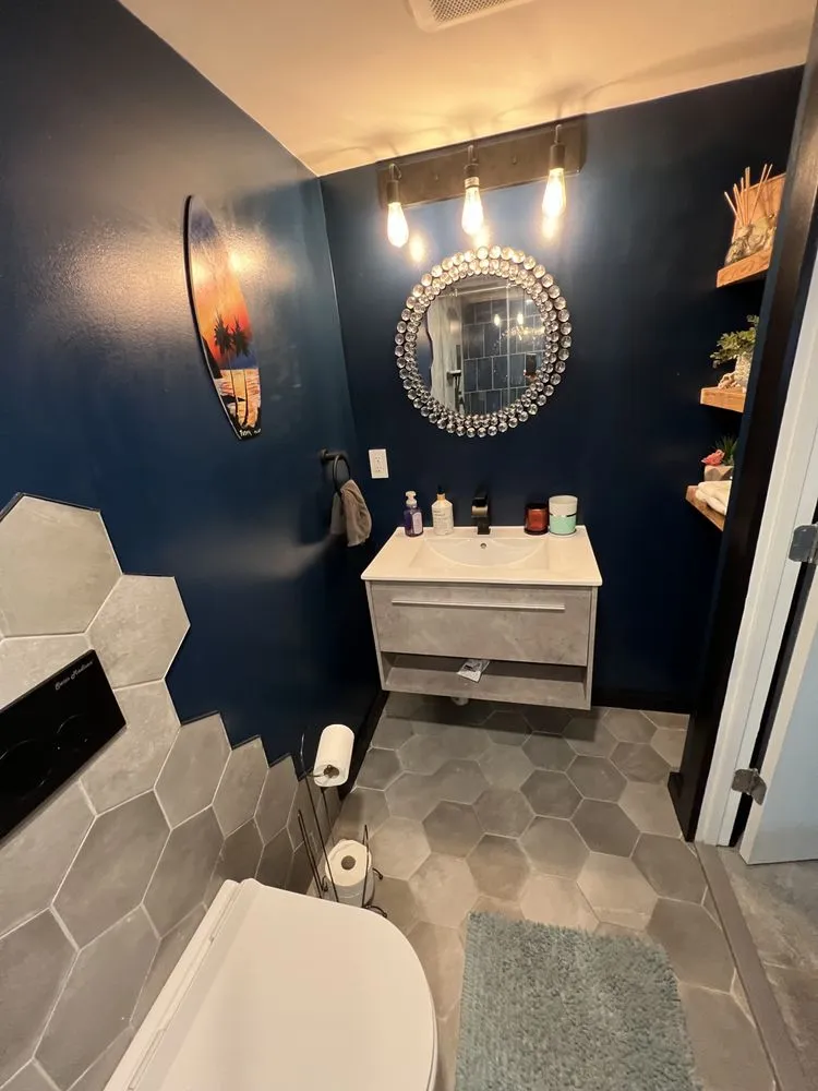 Slide of Tomas Construction