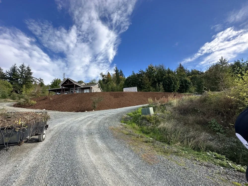 Slide of Tomas G Construction