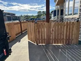 Slide of Tomas G Construction