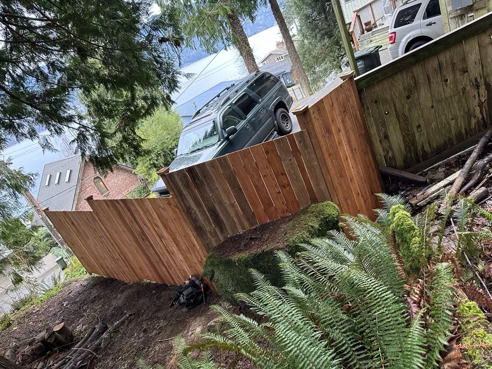 Slide of Tomas G Construction